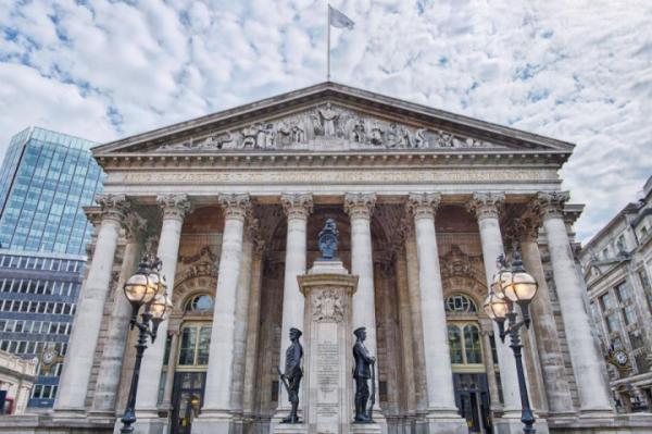 Bank of England Cuts Base Rate to 4.75%